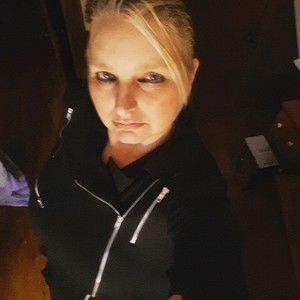 Meet your Posher, Deniese